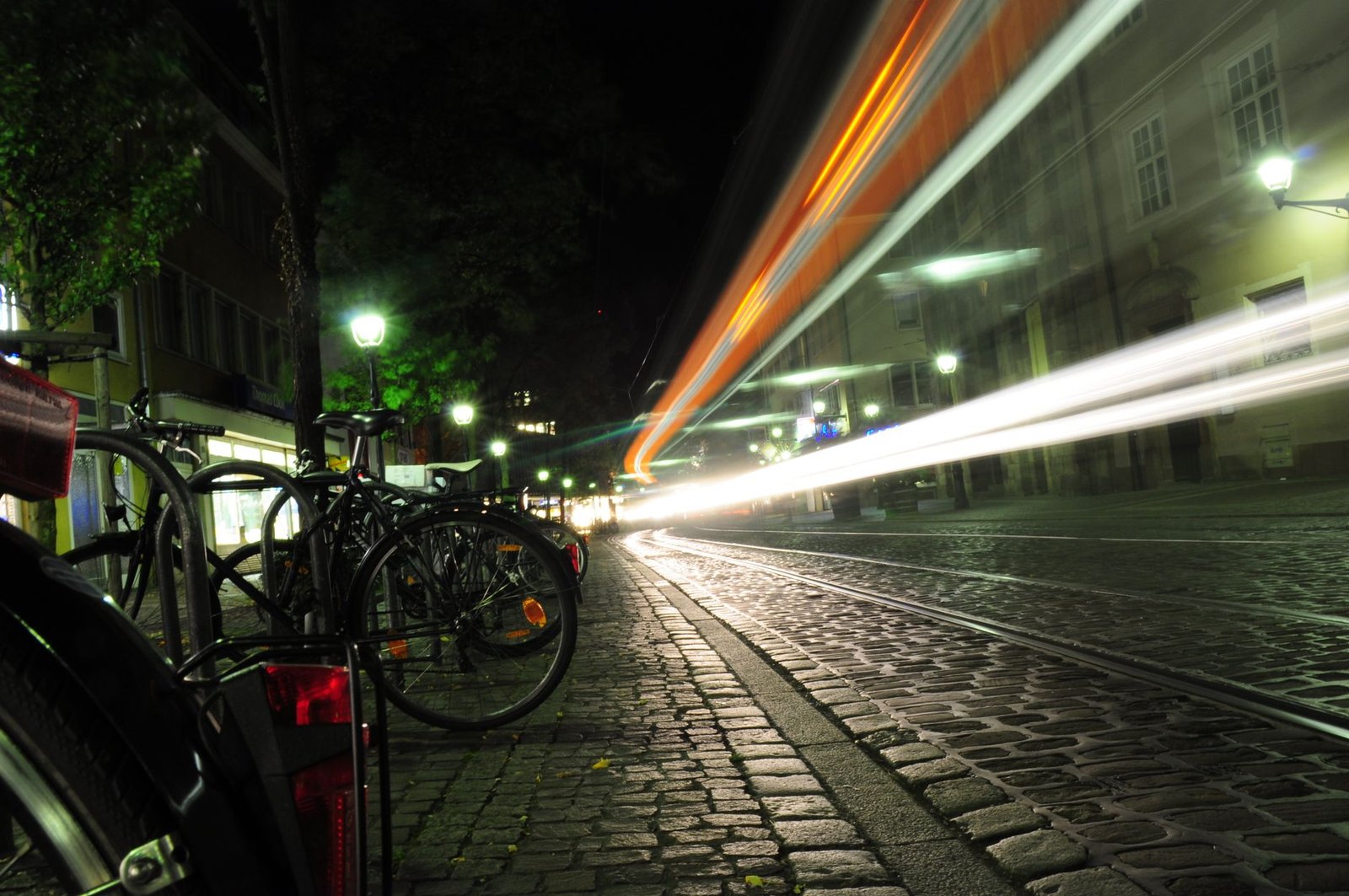 The Evolution of Intelligent Cycling Lights for Safer Rides
