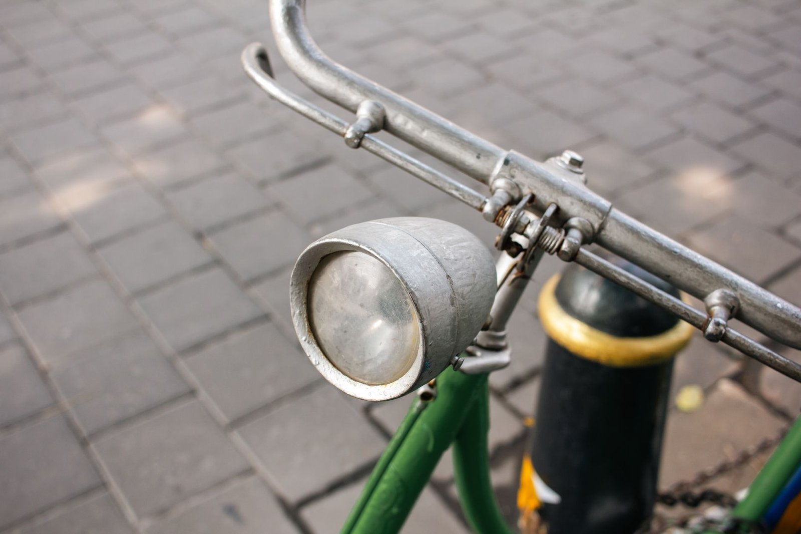 The Journey of Cycling Lights: Past Innovations and Future Trends